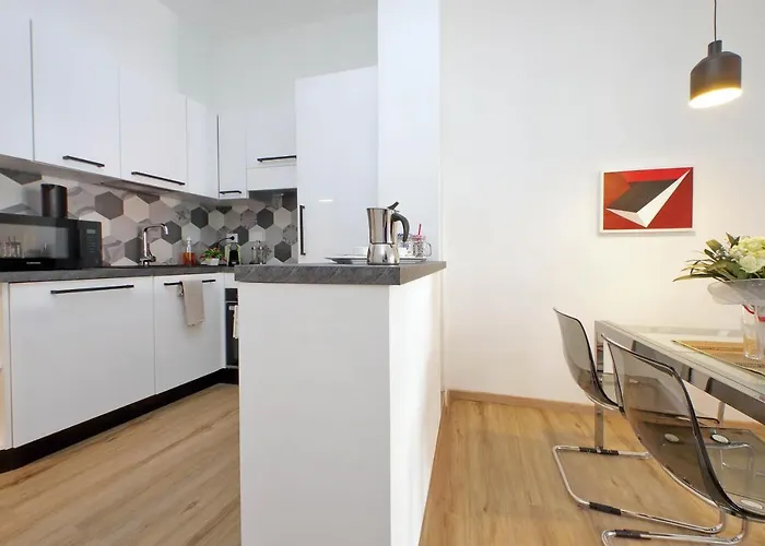 Apartment 4bnb - Cozy Albornoz Flat Rome