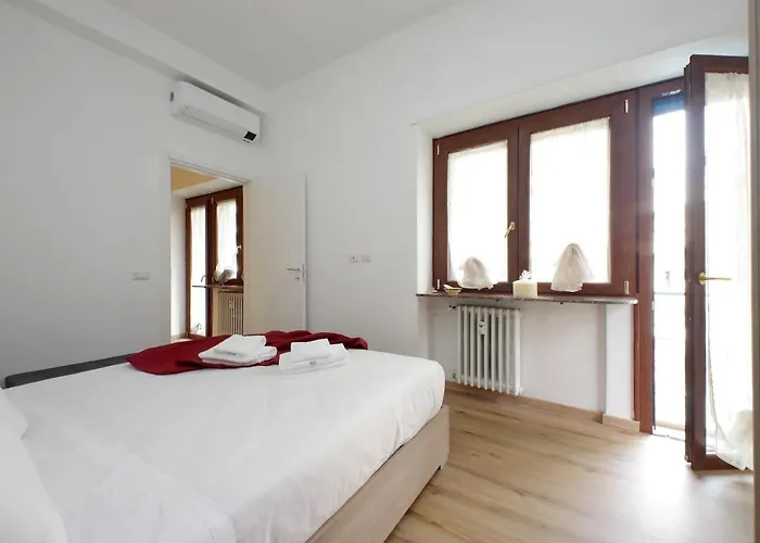 4bnb - Cozy Albornoz Flat * Rome