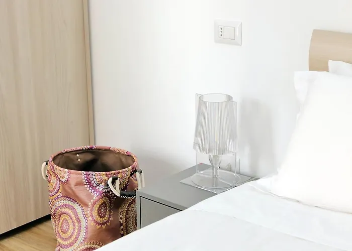 4bnb - Cozy Albornoz Flat * Rome